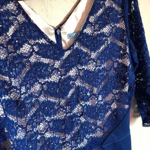 Blue Antonio Melani size 10 Lace V neck dress